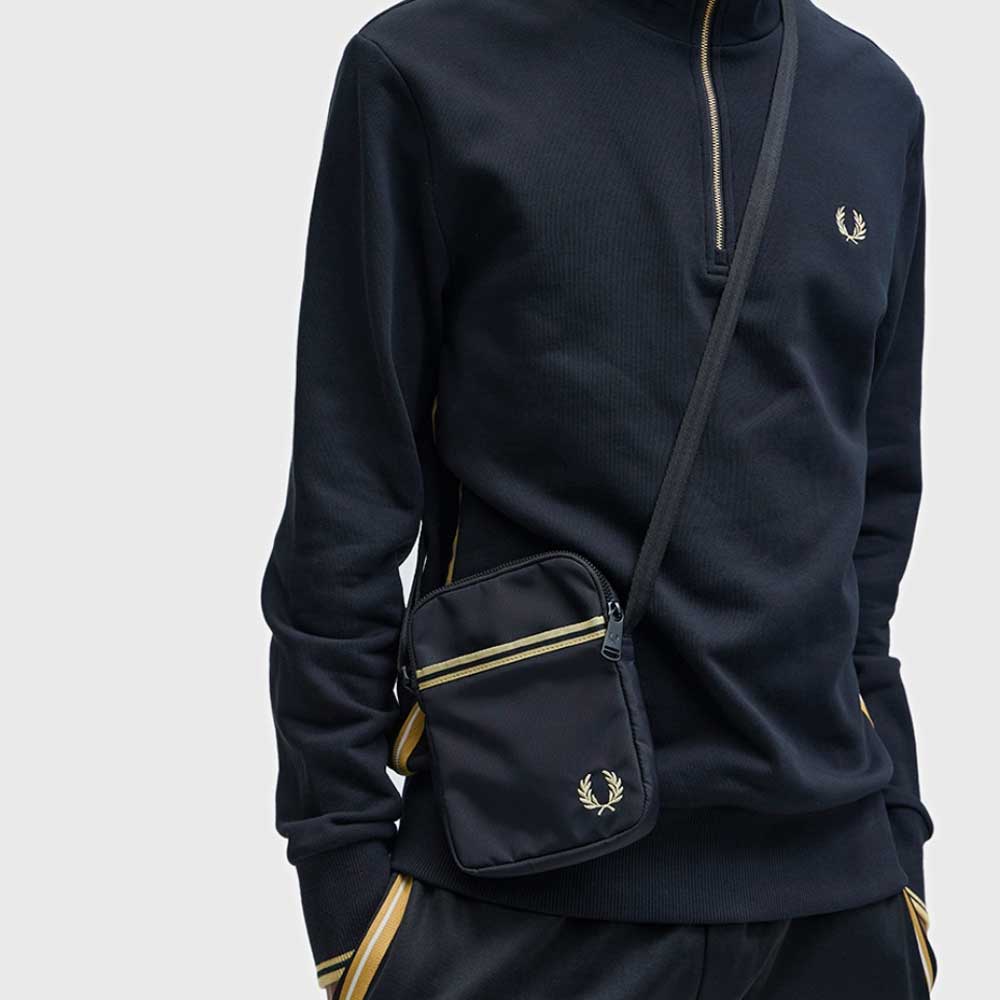 フレッドペリーバッグFREDPERRYTippedTapeSmallSideBagL2809(102:ブラック)ショルダーボディバッグサイドバッグ