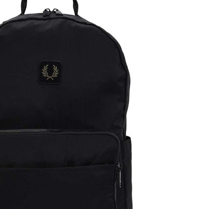 FREDPERRYフレッドペリーCRINKLENYLONBACKPACKL3339102（ブラック）リュックバックパック