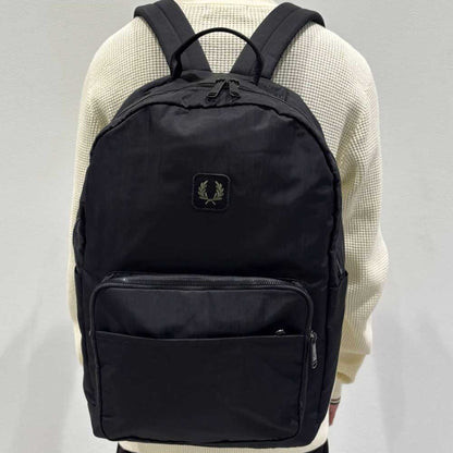 FREDPERRYフレッドペリーCRINKLENYLONBACKPACKL3339102（ブラック）リュックバックパック