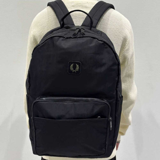 FREDPERRYフレッドペリーCRINKLENYLONBACKPACKL3339102（ブラック）リュックバックパック