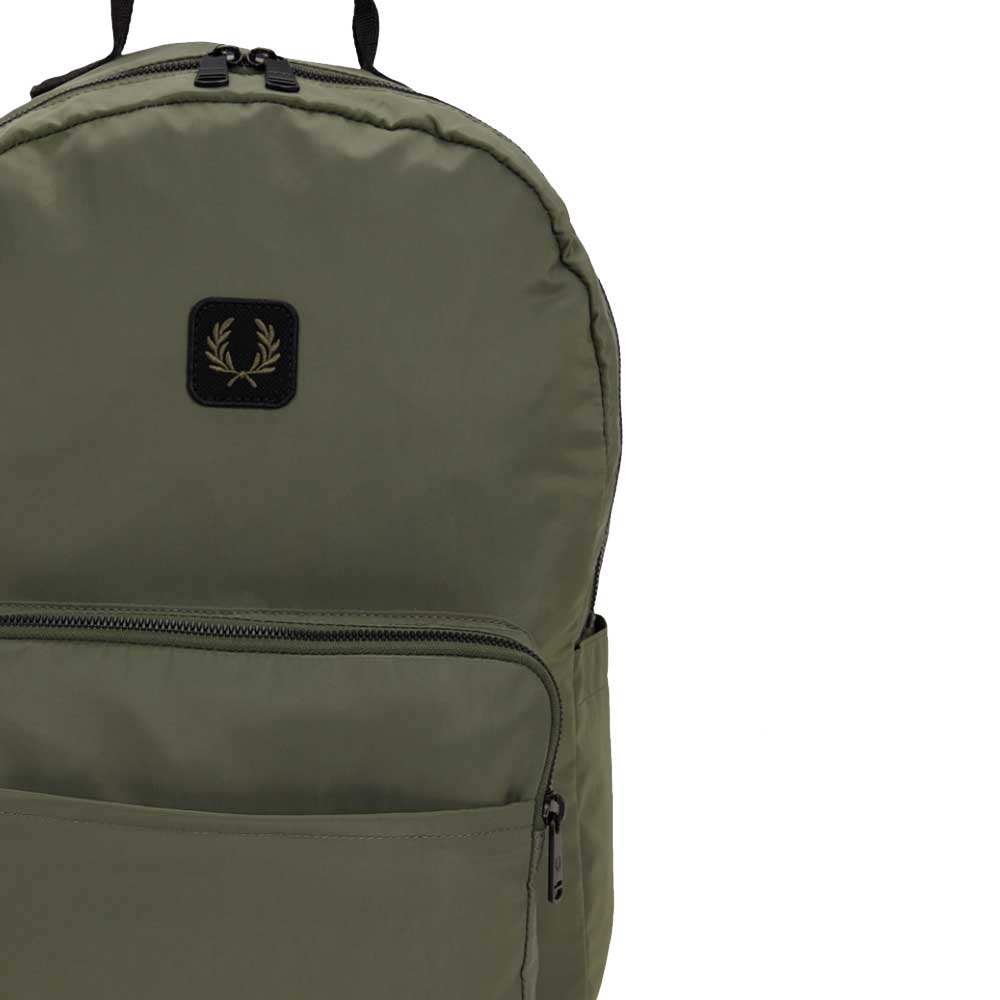 FREDPERRYフレッドペリーCRINKLENYLONBACKPACKL3339X21（LRLWRTHGREEN）リュックバックパック