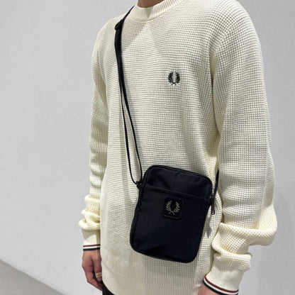 フレッドペリーバッグFREDPERRYCRINKLENLYONSMALLSIDEBagL3341(102:BLACK)ショルダーボディバッグサイドバッグ