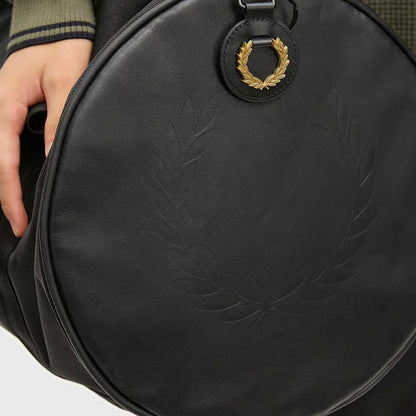 フレッドペリーバッグFREDPERRYBlackCanvasLargeBarrelBagL3343102（BLACK）ラージサイズバレルバッグドラムバッグボストンバッグ