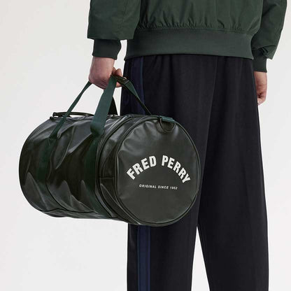 フレッドペリーバッグFREDPERRYTonalClassicBarrelBagL7260Q20（NIGHTGREEN）バレルバッグドラムバッグボストンバッグ