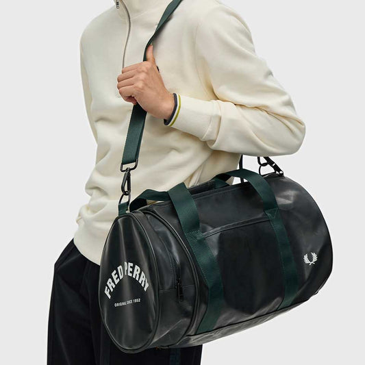 フレッドペリーバッグFREDPERRYTonalClassicBarrelBagL7260Q20（NIGHTGREEN）バレルバッグドラムバッグボストンバッグ