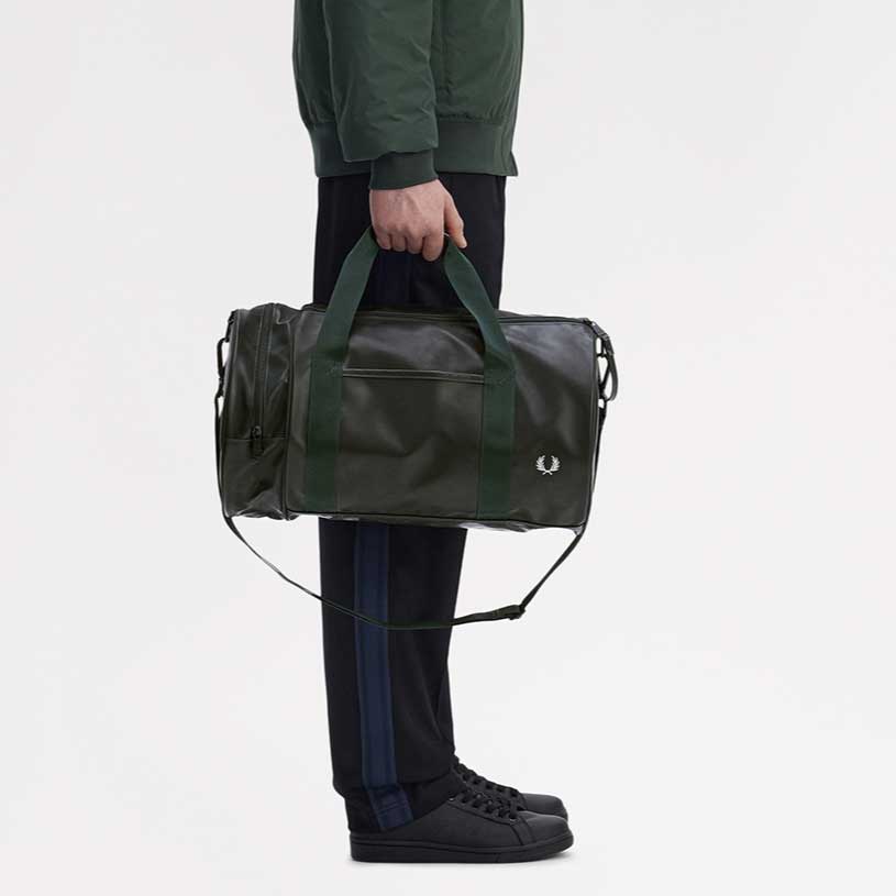 フレッドペリーバッグFREDPERRYTonalClassicBarrelBagL7260Q20（NIGHTGREEN）バレルバッグドラムバッグボストンバッグ