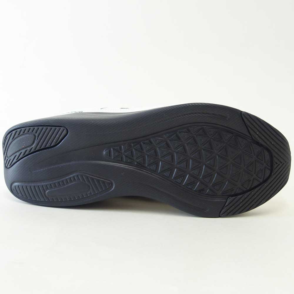 ニューバランスnewbalanceDynaSoftNBSampherv1MSMP52Yホワイト／ブラック（メンズ）スニーカーウォーキングハイキング4E軽量「靴」