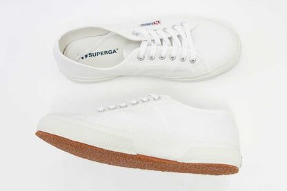 スペルガ SUPERGA 2750-COT U CLASSIC（ユニセックス）ホワイト (s000010 901)  ナチュラルなキャンバススニーカー 「靴」