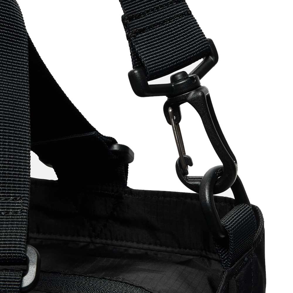 エーグルAIGLEZNHBN15アーバン2wayトートバッグ15Lカラー：ノワール(002)リサイクルナイロントートショルダーバッグ