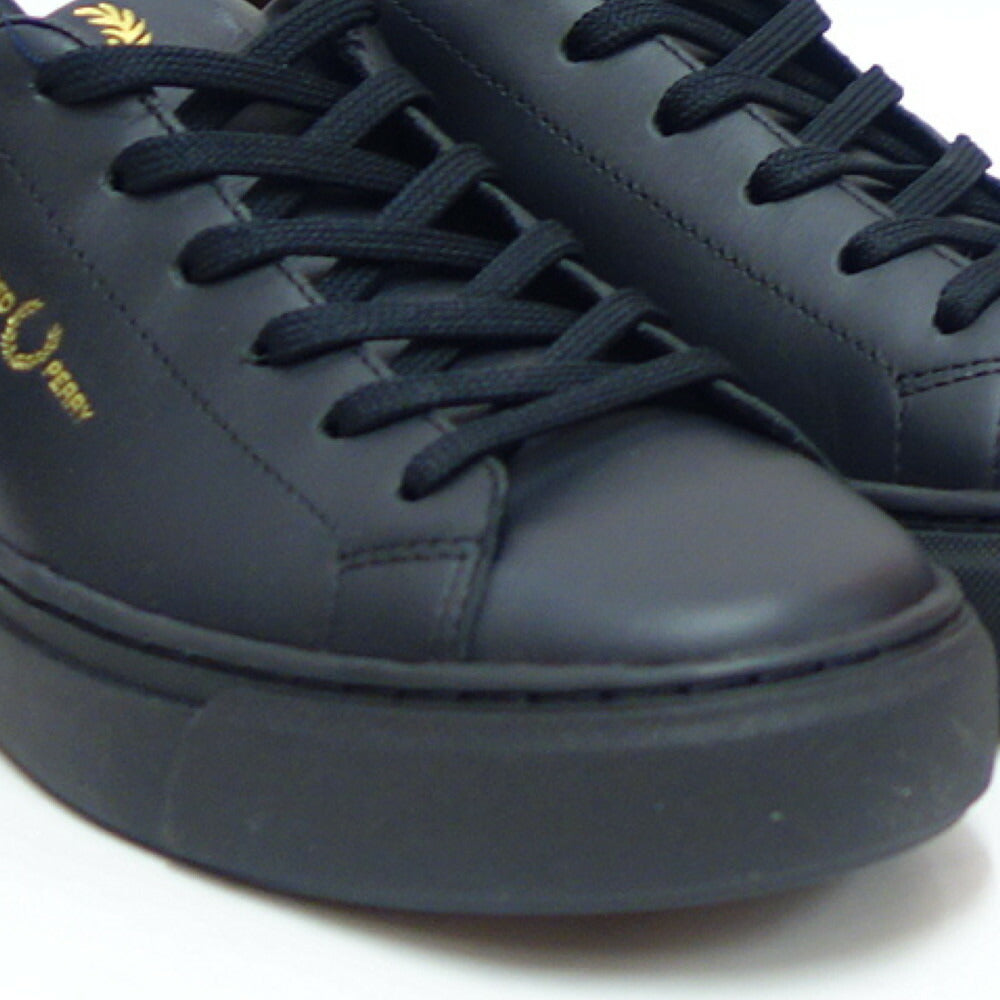 フレッドペリーFREDPERRYB5310774（ユニセックス）B71LEATHERカラー：Black/Goldレザースニーカークラシックデザイン「靴」