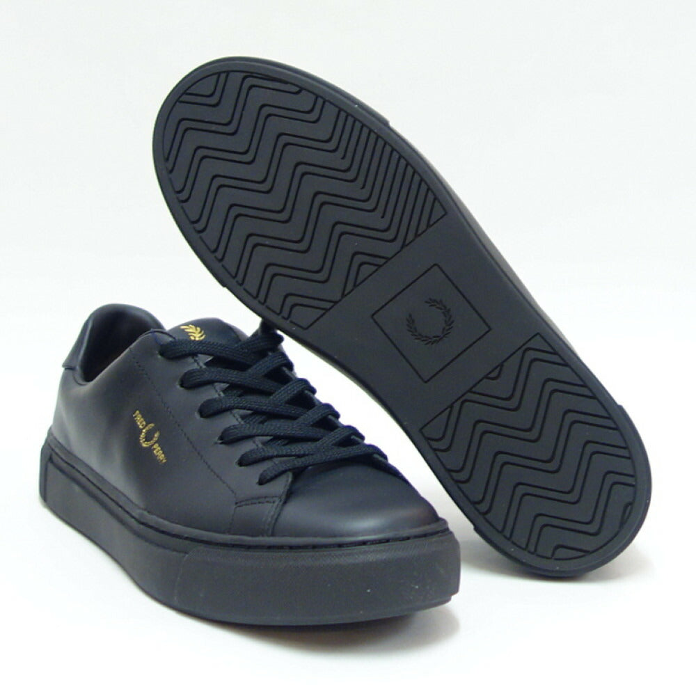 フレッドペリー FRED PERRY B5310 774（ユニセックス）B71 LEATHER カラー：Black / Gold レザースニ –  靴のシナガワ