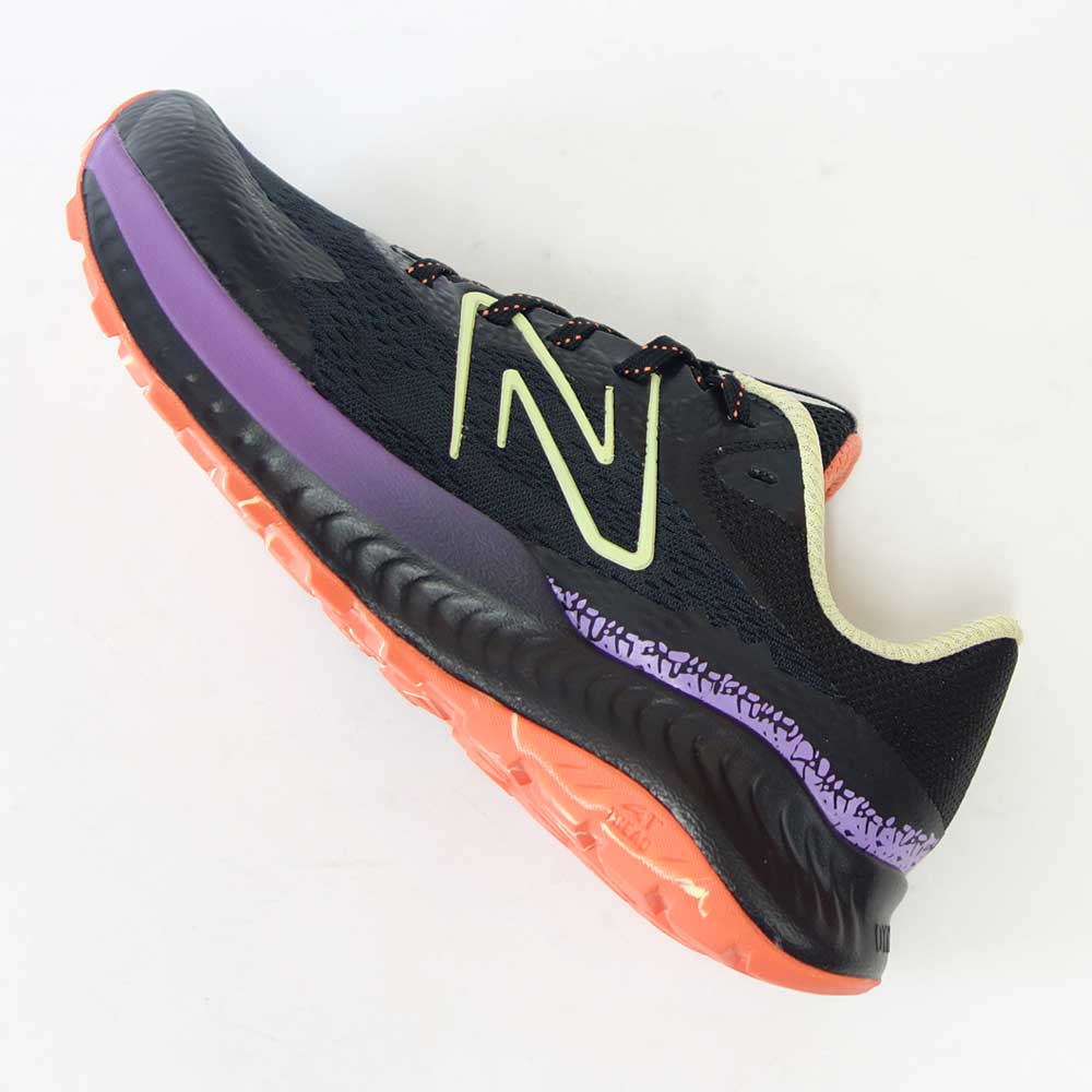 newbalanceニューバランスDynaSoftNitrelv5(ダイナソフトナイトレル)ブラック／パープルwtntrrb5（レディース）2Eスニーカーアウトドアランニングシューズウォーキング「靴」